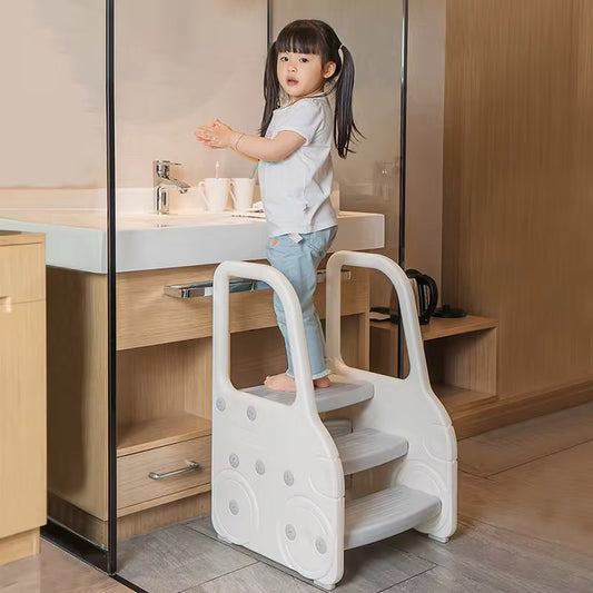 MONTESSORI STEP LADDER